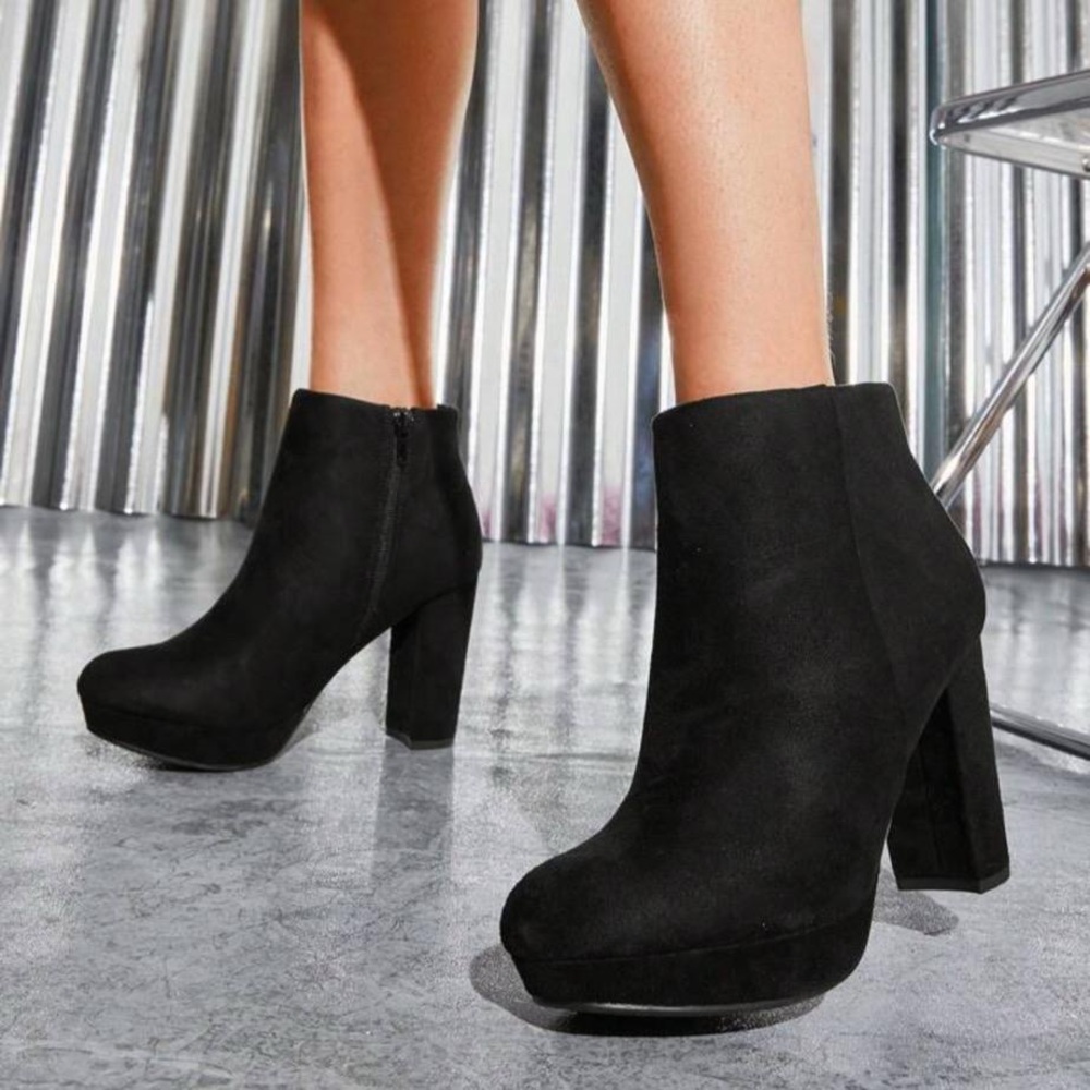 Women’s Black Ankle Platform Boots - Picture 2 of 5